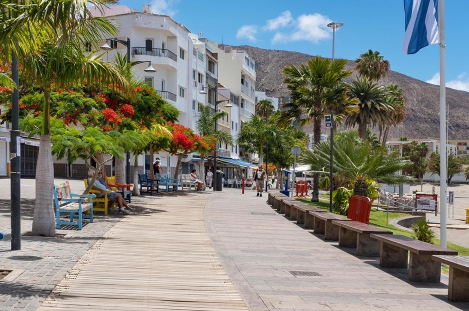 Few Steps From The Beach Hostel In Los Cristianos Arona (Tenerife) Exterior foto