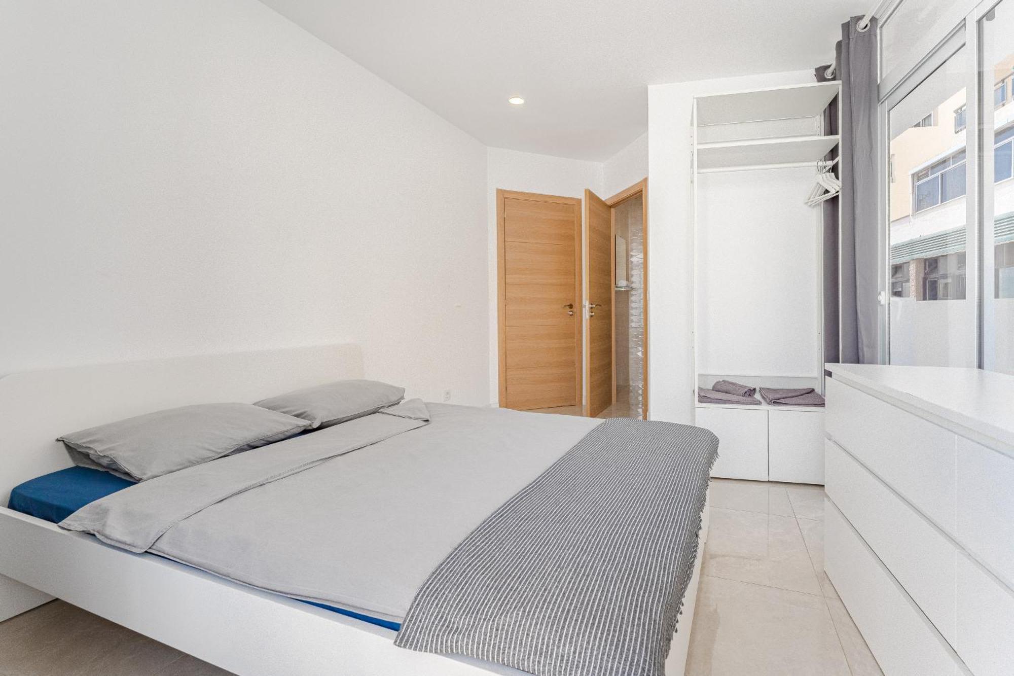 Few Steps From The Beach Hostel In Los Cristianos Arona (Tenerife) Exterior foto