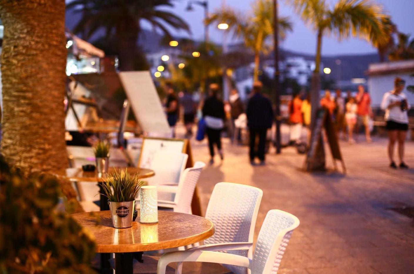 Few Steps From The Beach Hostel In Los Cristianos Arona (Tenerife) Exterior foto