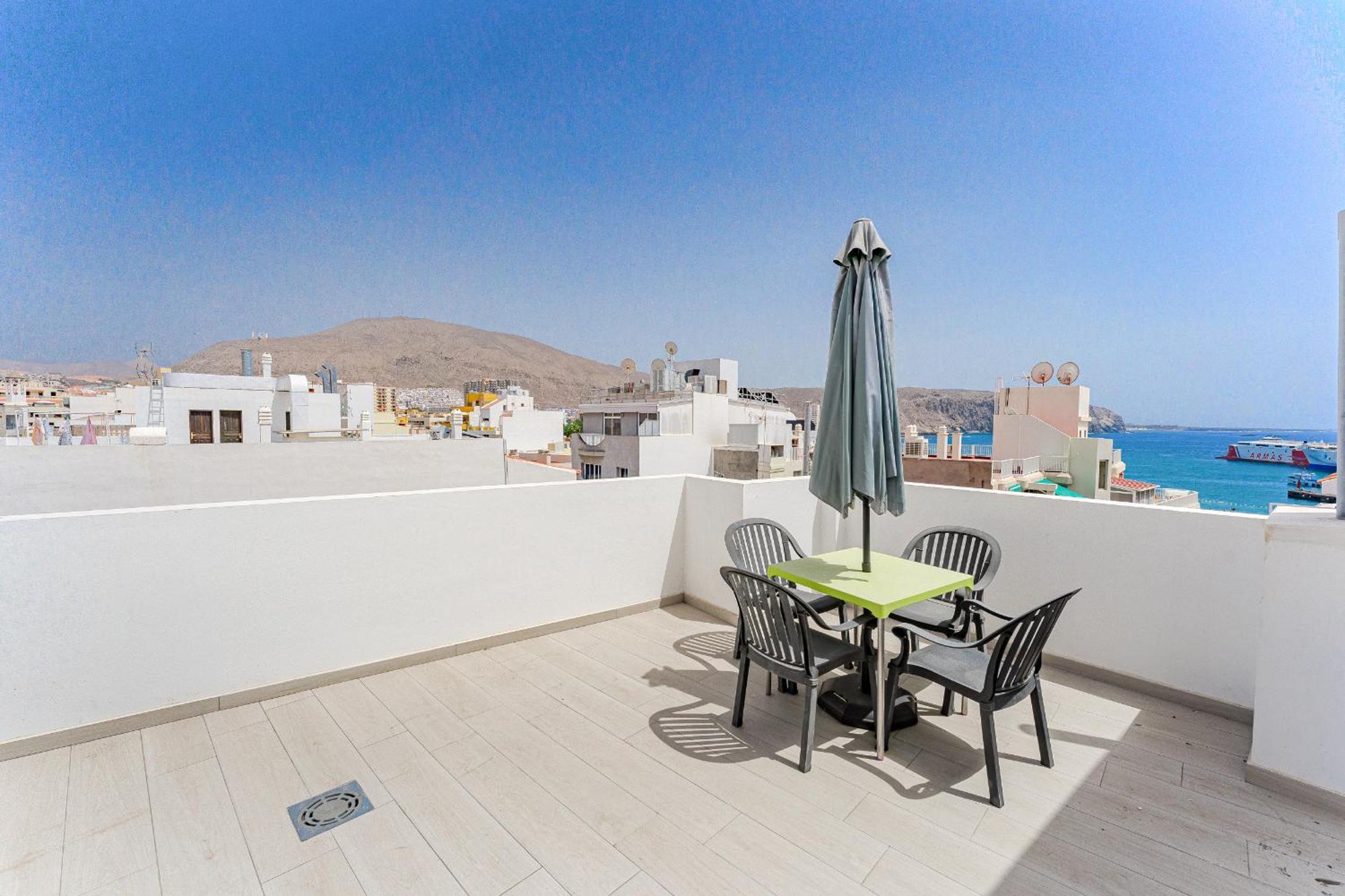 Few Steps From The Beach Hostel In Los Cristianos Arona (Tenerife) Exterior foto