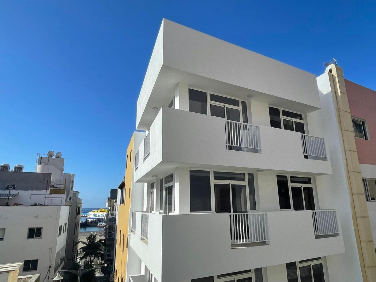 Few Steps From The Beach Hostel In Los Cristianos Arona (Tenerife) Exterior foto